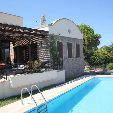 Important Group | Bd411 4 Bedroom Pool Bodrum